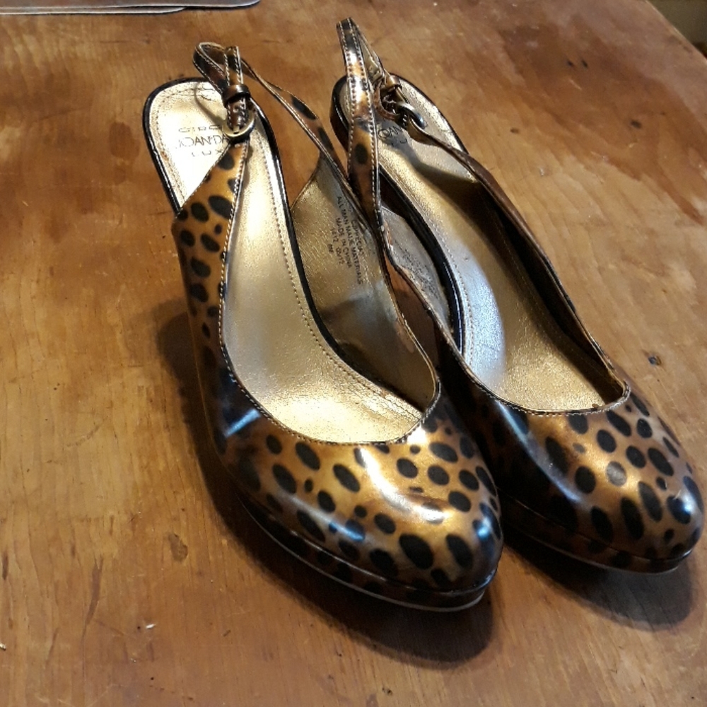 Joan &David Circa Luxe Precia Leopard Heels